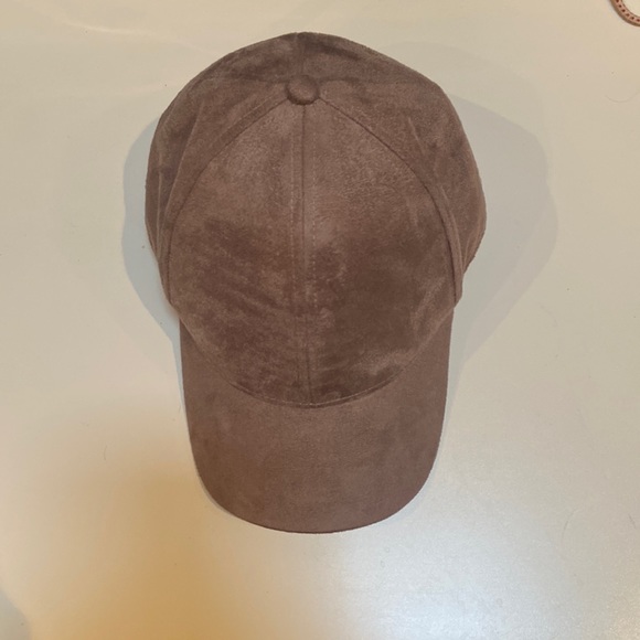 H&M suede cap - Picture 1 of 5